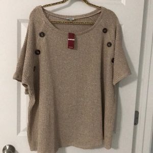 Short sleeve sweater